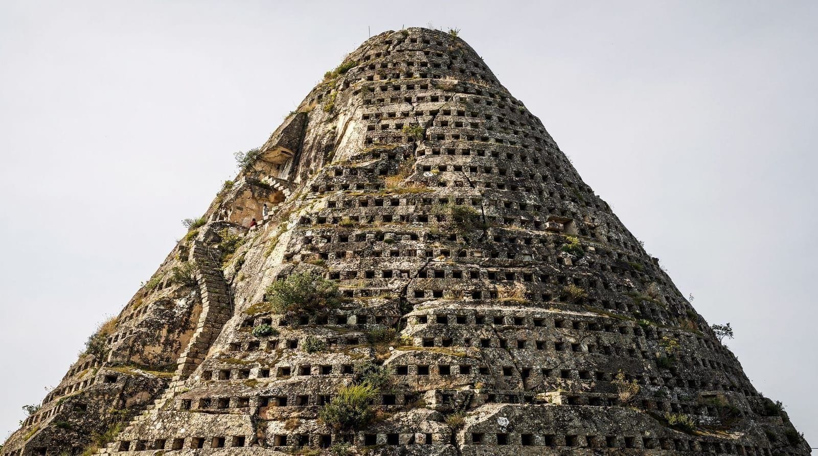 Château d'Uçhisar : la montée, les marches et la vue